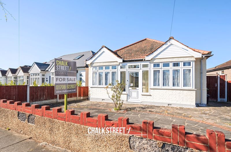 Stanley Road, Hornchurch, RM12
