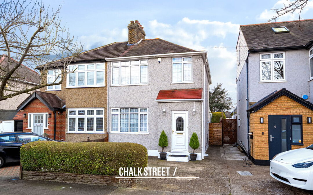 Sussex Avenue, Harold Wood, RM3