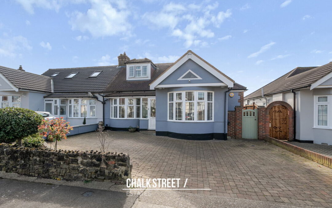 Ravenscourt Drive, Hornchurch, RM12