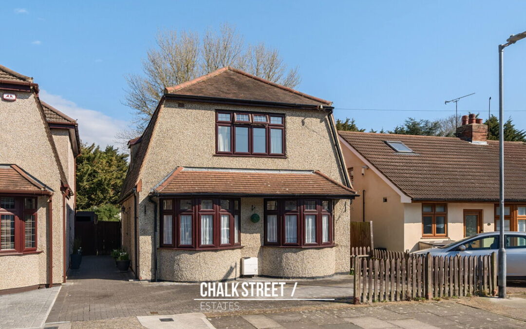 Hill Crescent, Hornchurch, RM11