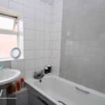 LINDFIELD BATHROOM jpg