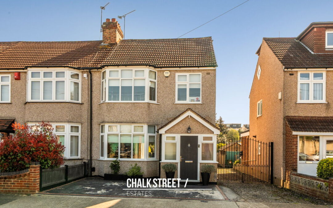 Lewis Road, Hornchurch, RM11