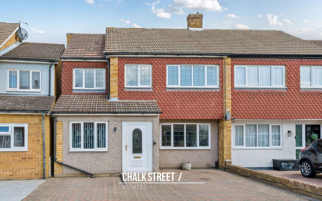 Elmer Close, Rainham, RM13
