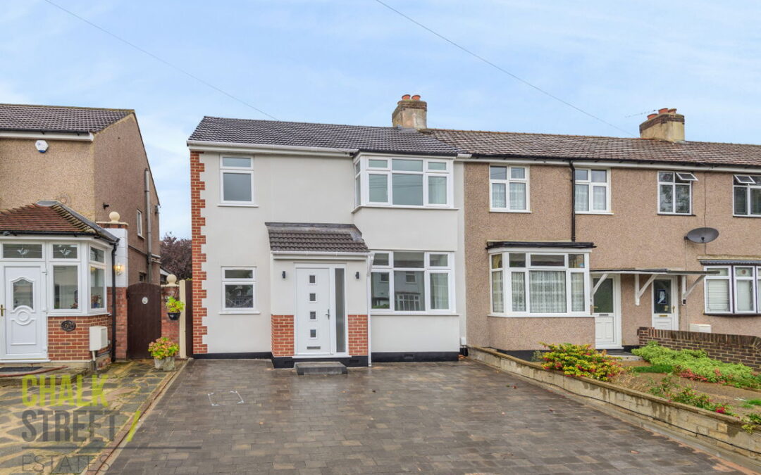 Northumberland Avenue, Hornchurch, RM11