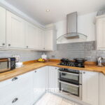 75416e00 462d 45f5 b009 10f27f7a19a5 1759495902402 jpg