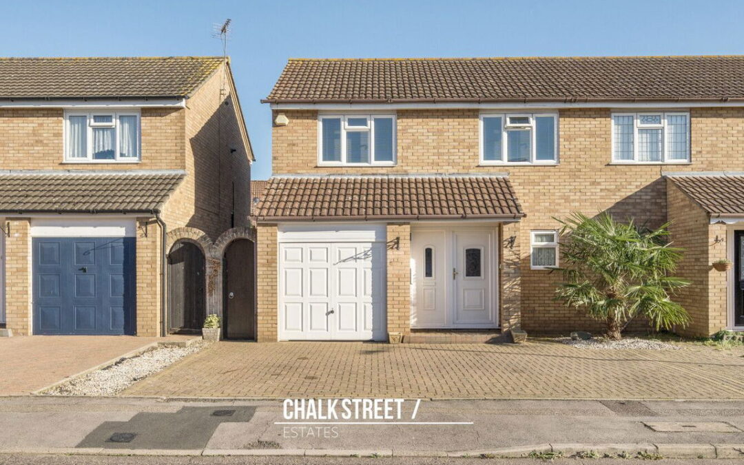 Calmore Close, Hornchurch, RM12