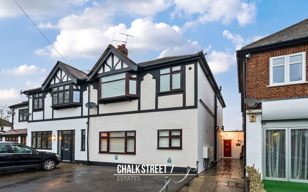 Lichfield Terrace, Upminster, RM14