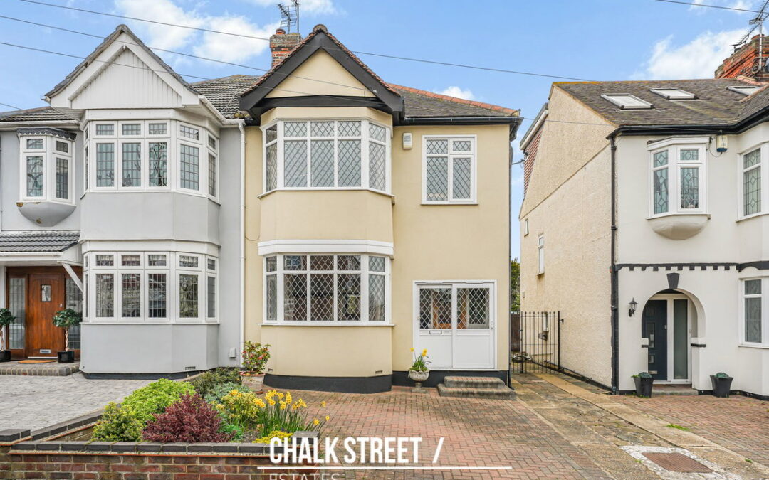 Westland Avenue, Hornchurch, RM11