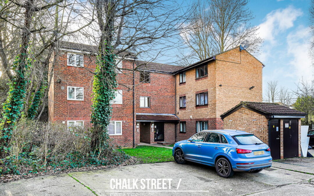 Latimer Drive, Hornchurch, RM12