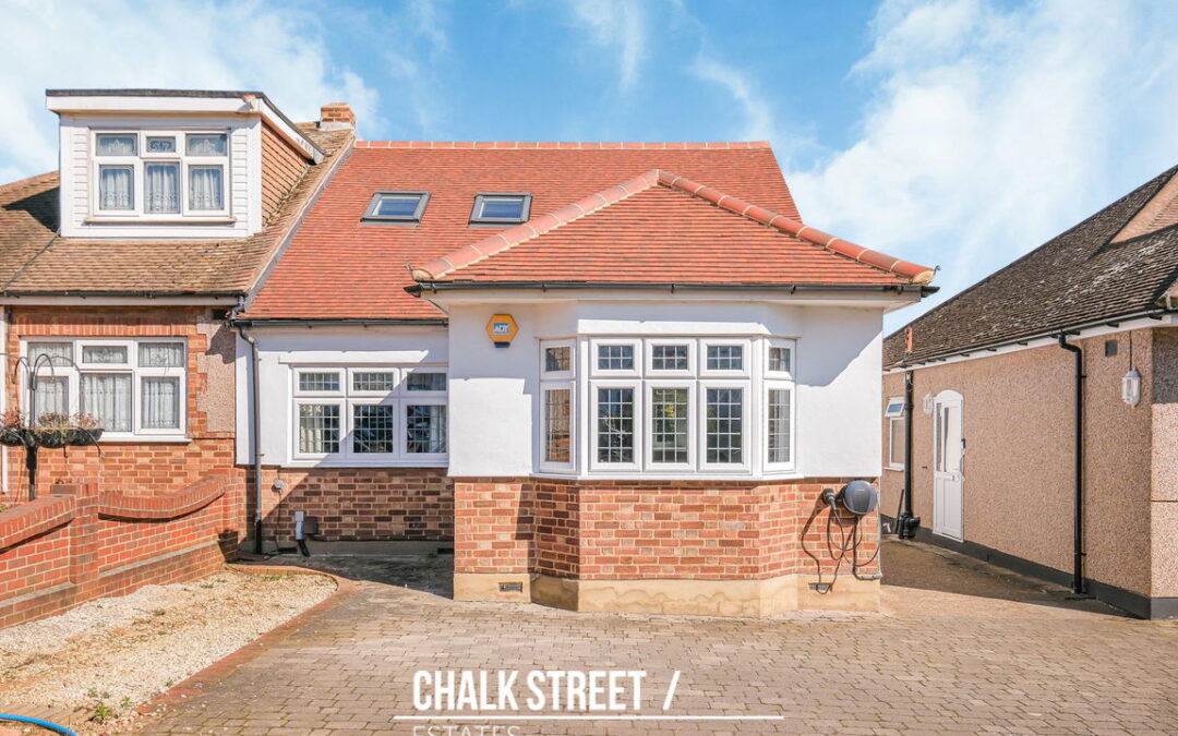 Hacton Drive, Hornchurch, RM12