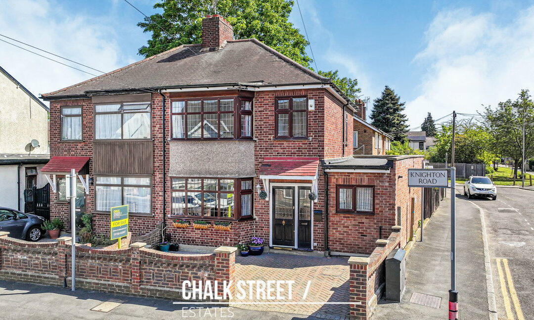 Knighton Road, Romford, RM7