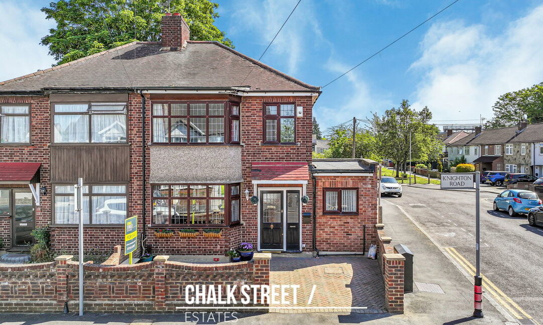 Knighton Road, Romford, RM7