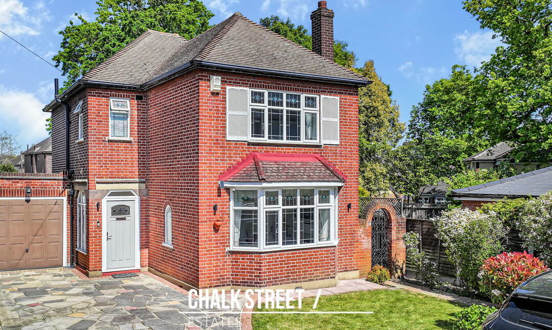 Lindsey Way, Hornchurch, RM11