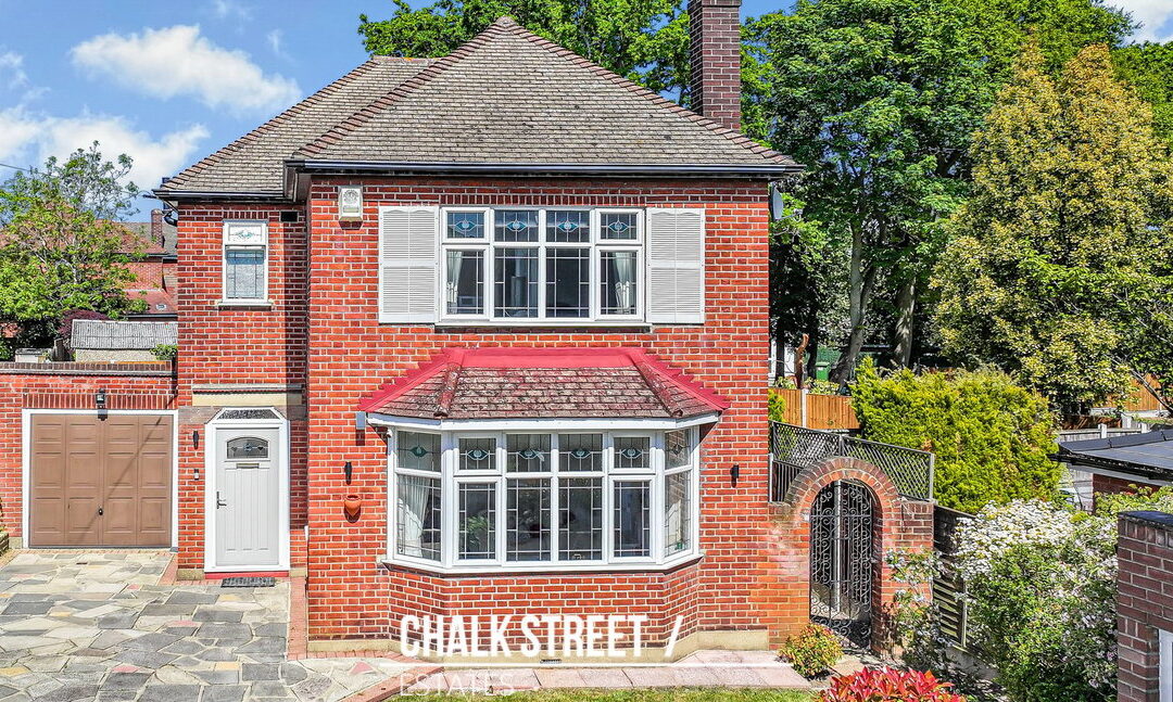 Lindsey Way, Hornchurch, RM11