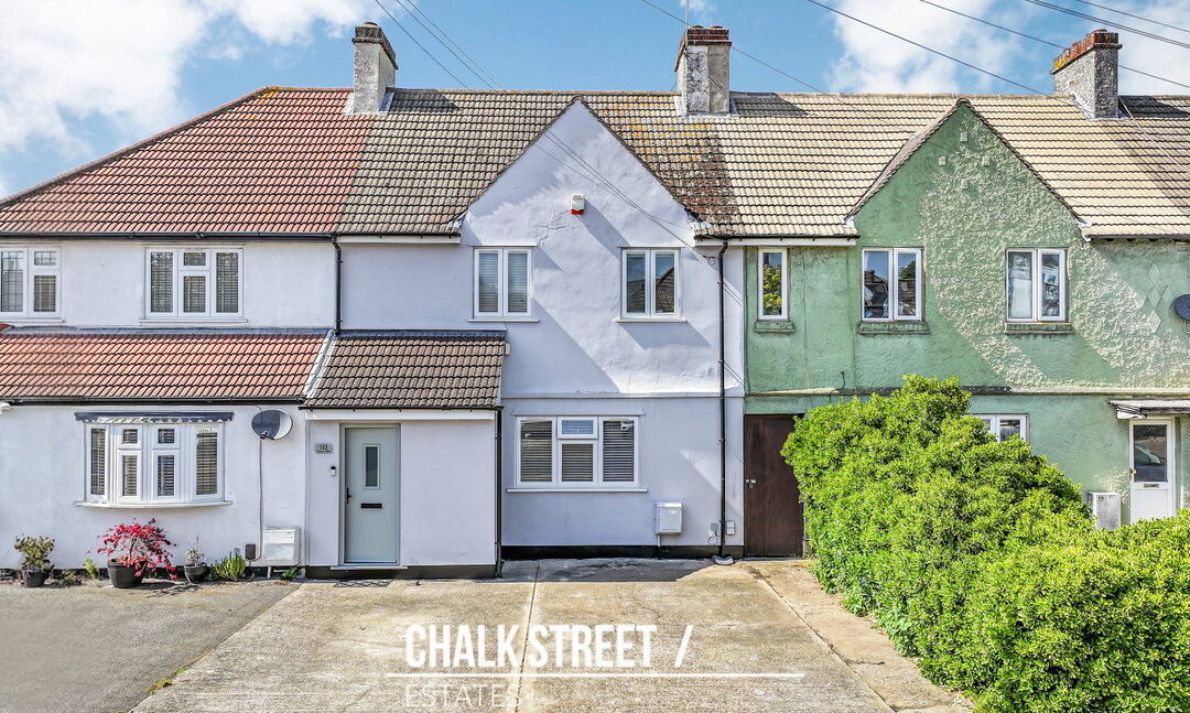 Priors Park, Hornchurch, RM12