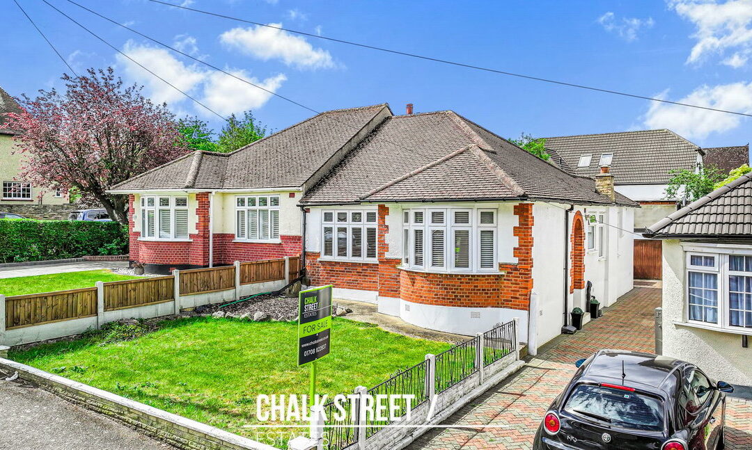 Walden Way, Hornchurch, RM11