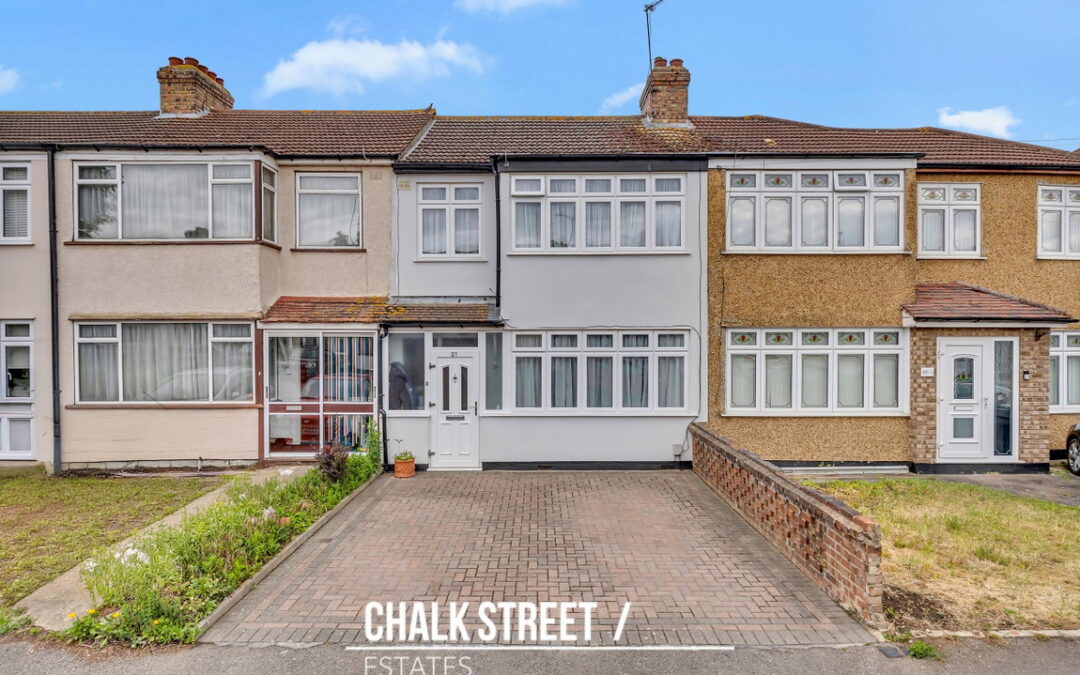 Acacia Avenue, Hornchurch, RM12