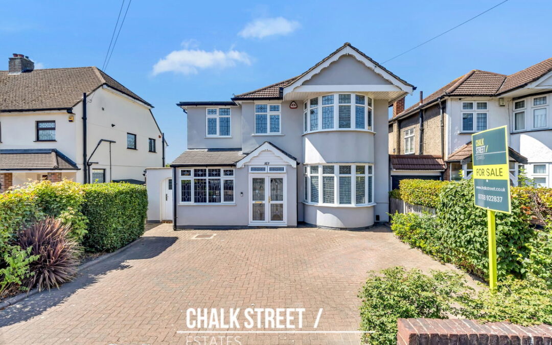 Pettits Lane, Romford, RM1